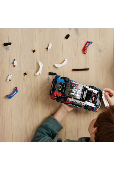 LEGO Technic Nowy Chevrolet Camaro ZL1 z serii NASCAR 42153