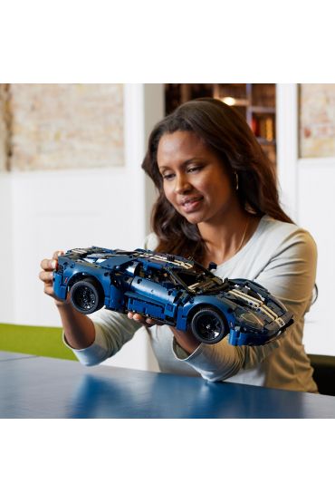 LEGO Technic Ford GT, wersja z 2022 roku 42154